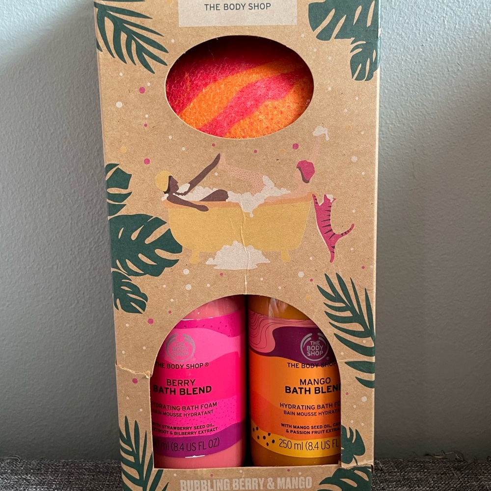 The Body Shop Bubbling Berry & Mango Bath Blends Duo